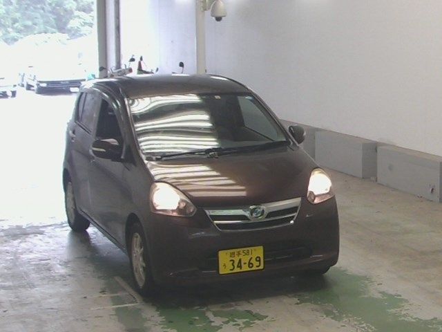 6079 DAIHATSU MIRA E S LA300S 2011 г. (ARAI Sendai)